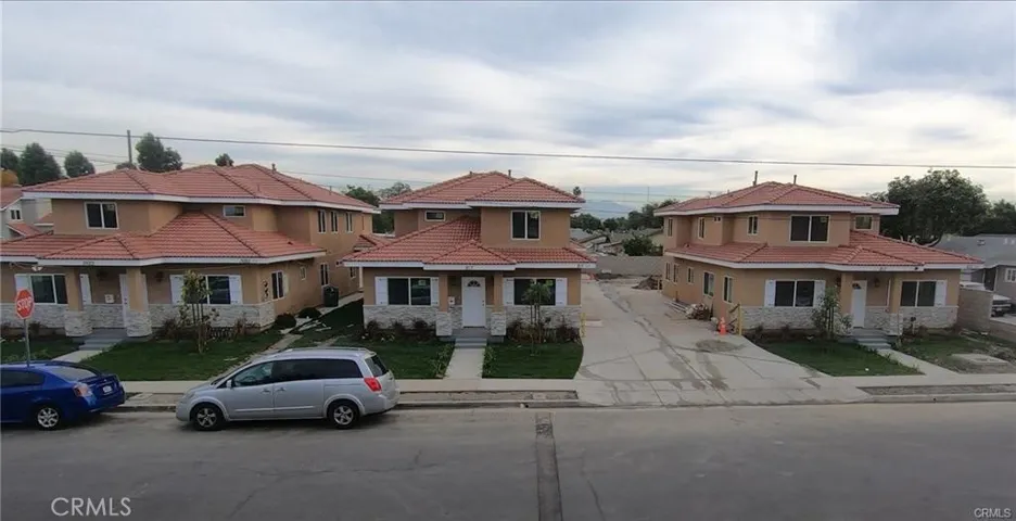 813 1/2 N Figueroa Street, Santa Ana, California 92703