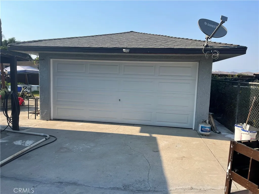 10457 50th Street, Jurupa Valley, California 91752 home-pic-2