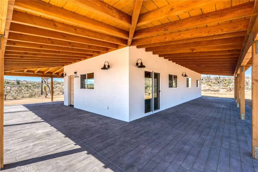 56215 Paseo Los Ninos, Yucca Valley, California 92284 home-pic-4