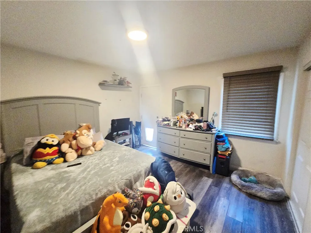 814 S Poinsettia Avenue, Compton, California 90221 home-pic-6