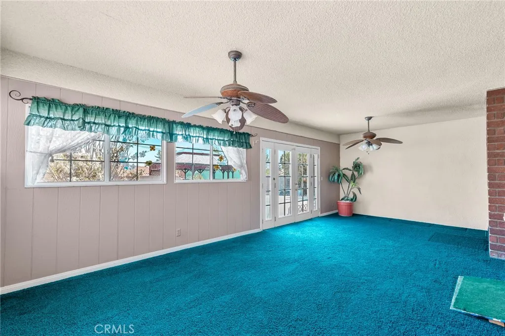 7515 Pinon Drive, Yucca Valley, California 92284 home-pic-14