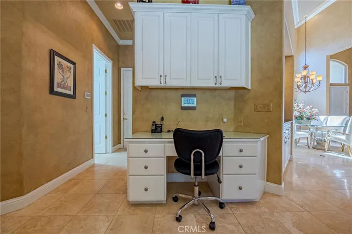 Built-in desk in kitchen