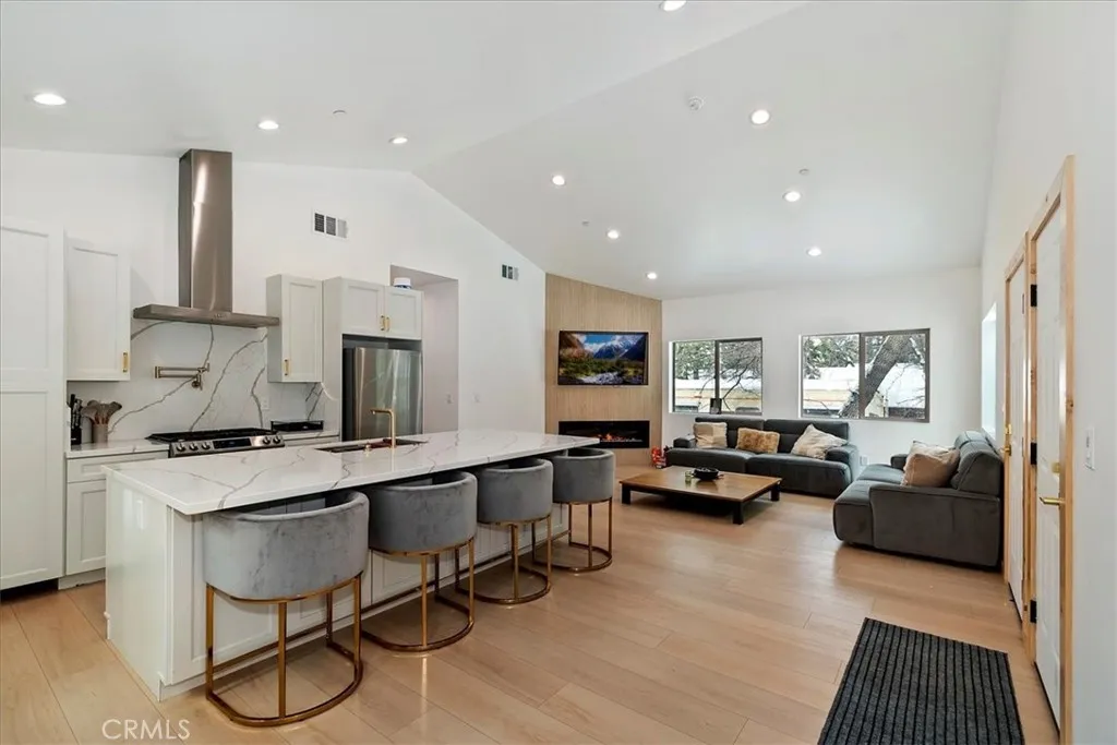 374 Los Angeles Avenue, Sugarloaf, California 92386 home-pic-13