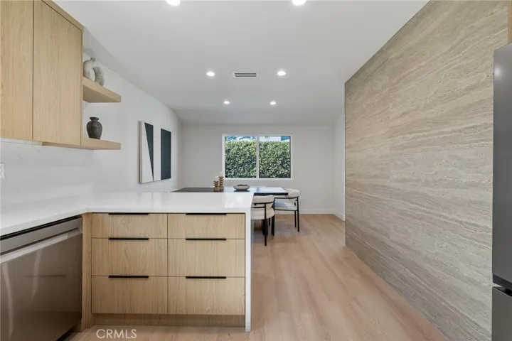16955 Tupper Street, Northridge, California 91343