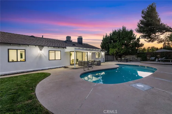 16955 Tupper Street, Northridge, California 91343