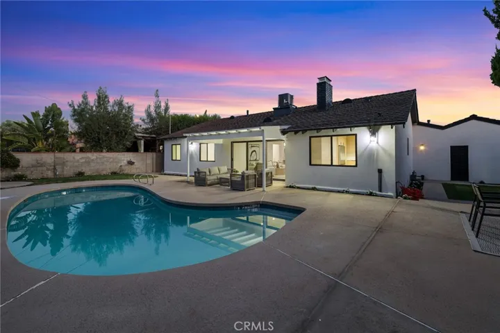 16955 Tupper Street, Northridge, California 91343