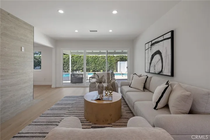 16955 Tupper Street, Northridge, California 91343