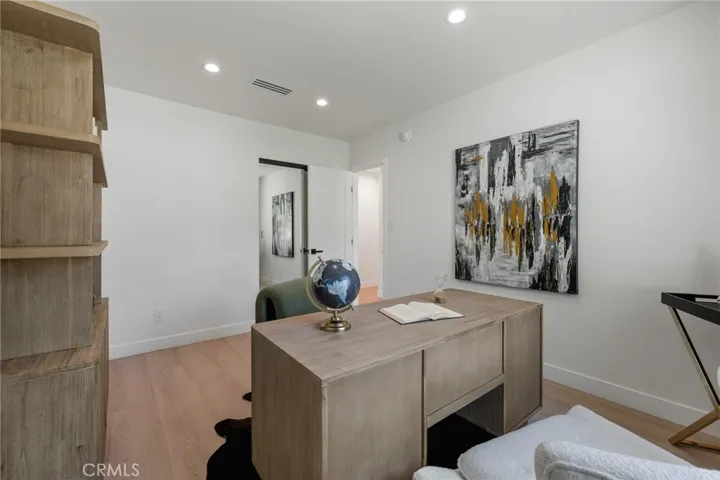 16955 Tupper Street, Northridge, California 91343