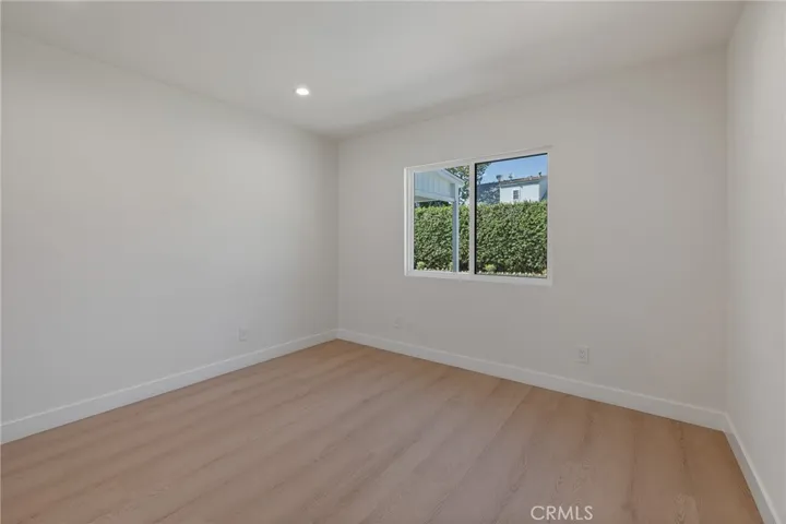 16955 Tupper Street, Northridge, California 91343