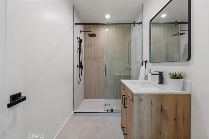 16955 Tupper Street, Northridge, California 91343