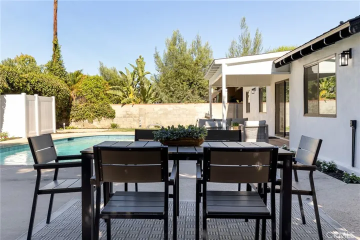 16955 Tupper Street, Northridge, California 91343