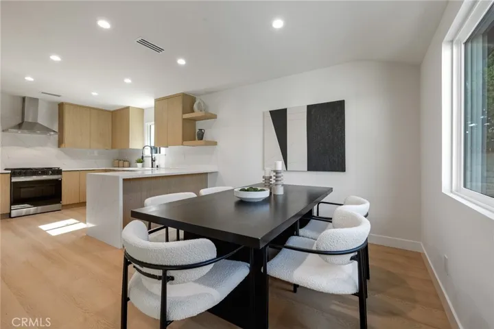 16955 Tupper Street, Northridge, California 91343