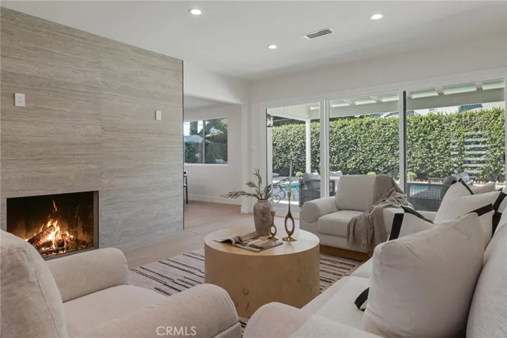 16955 Tupper Street, Northridge, California 91343