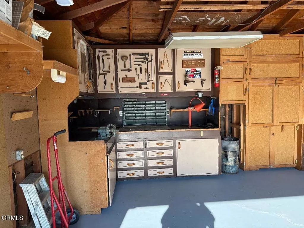 489 Mara Avenue, Ventura, California 93004 home-pic-18
