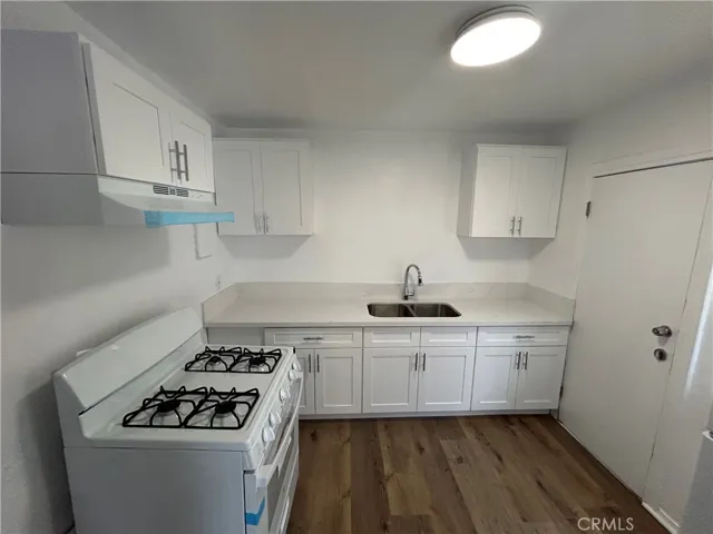 4334 S Main Street, Los Angeles, California 90037