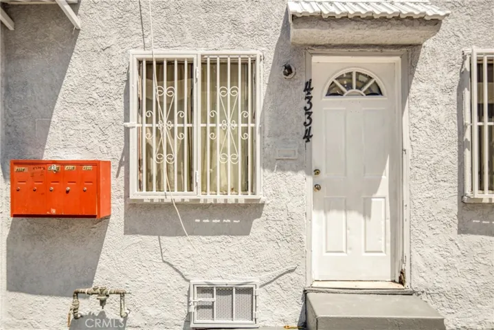 4334 S Main Street, Los Angeles, California 90037