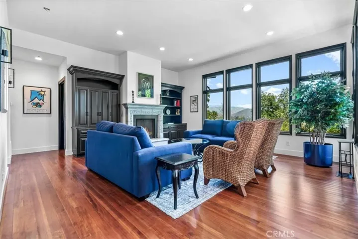 150 Los Robles Court, San Luis Obispo, California 93405