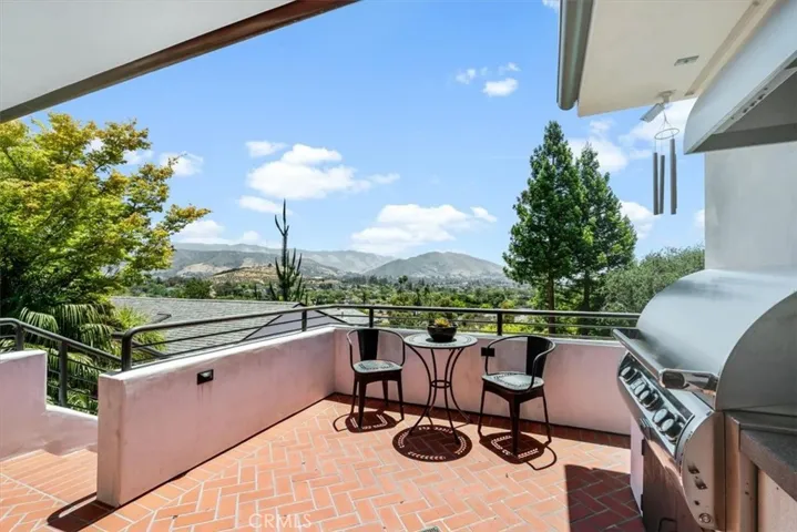 150 Los Robles Court, San Luis Obispo, California 93405