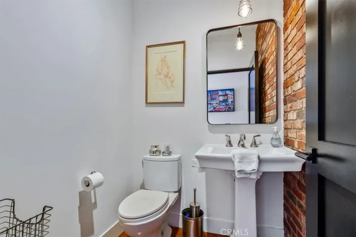 150 Los Robles Court, San Luis Obispo, California 93405