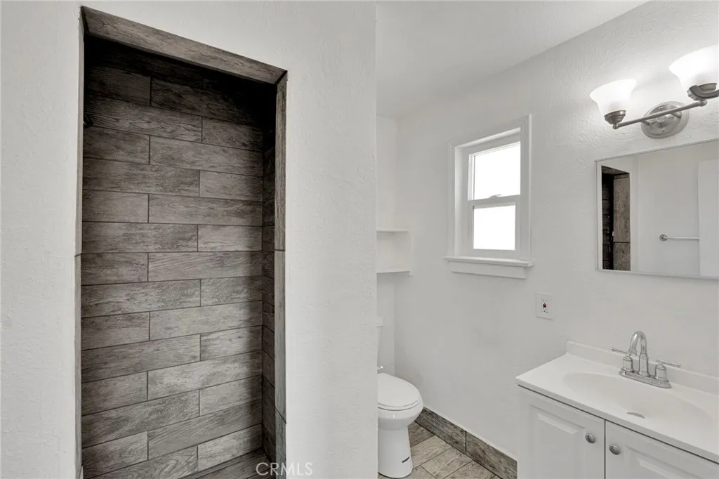 33454 Hampton Way, Daggett, California 92327 home-pic-7