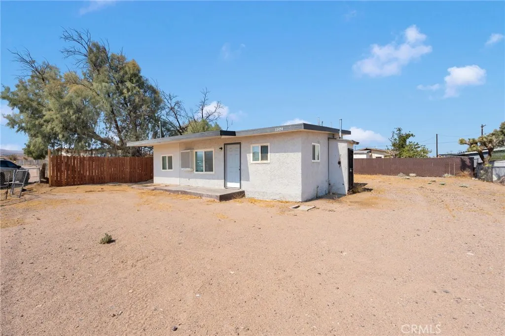 33454 Hampton Way, Daggett, California 92327 home-pic-16