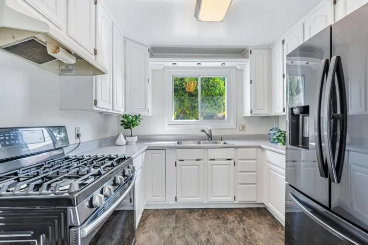 3993 Pasadena Drive, San Mateo, California 94403