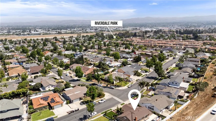 Riverdale Park walking distance with all new playground equipment