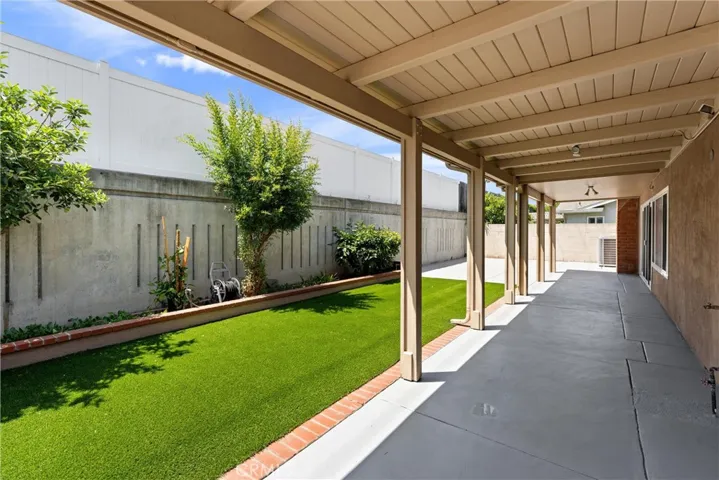 Very well maintained home inside and outside