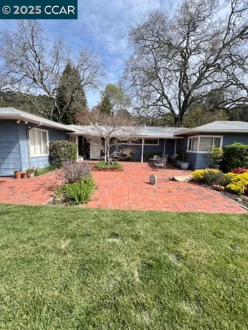 61 Van Ripper Lane, Orinda, California 94563