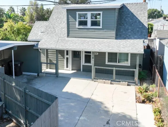 1219 N Lincoln Street, Burbank, California 91506 home-pic-3