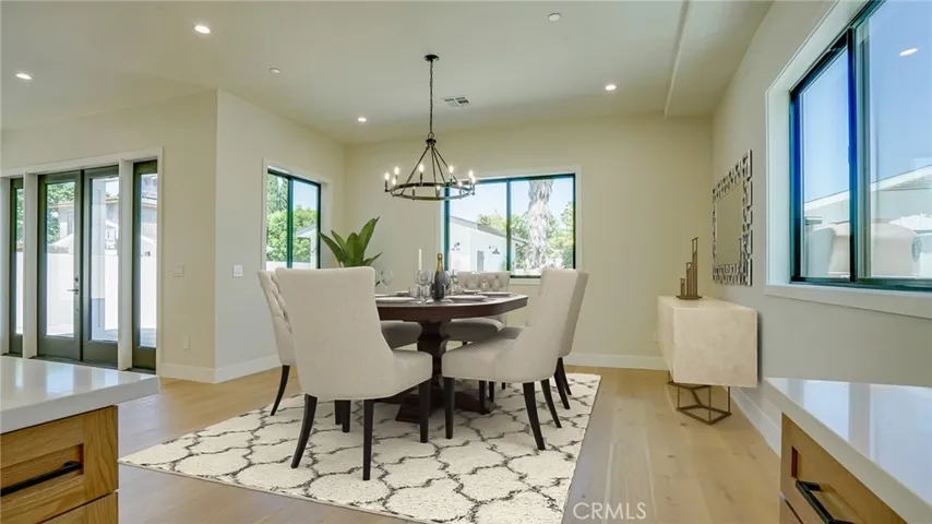 This photo was virtually staged.