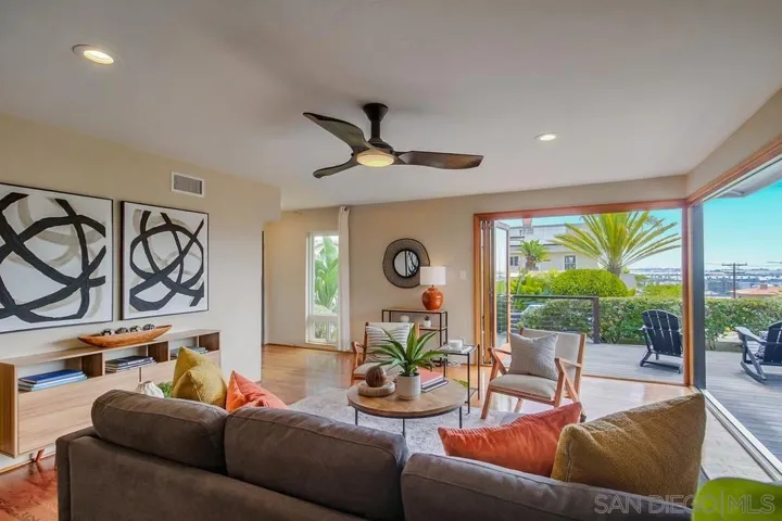 1256 Plum Street, San Diego, California 92106