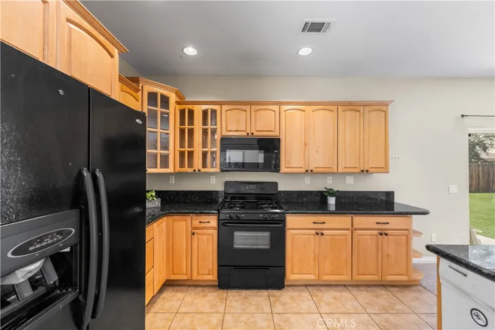 3471 Roxbury Street, Rosamond, California 93560