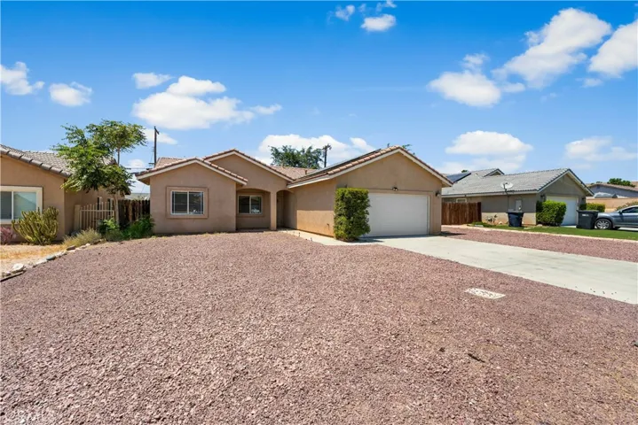 3471 Roxbury Street, Rosamond, California 93560