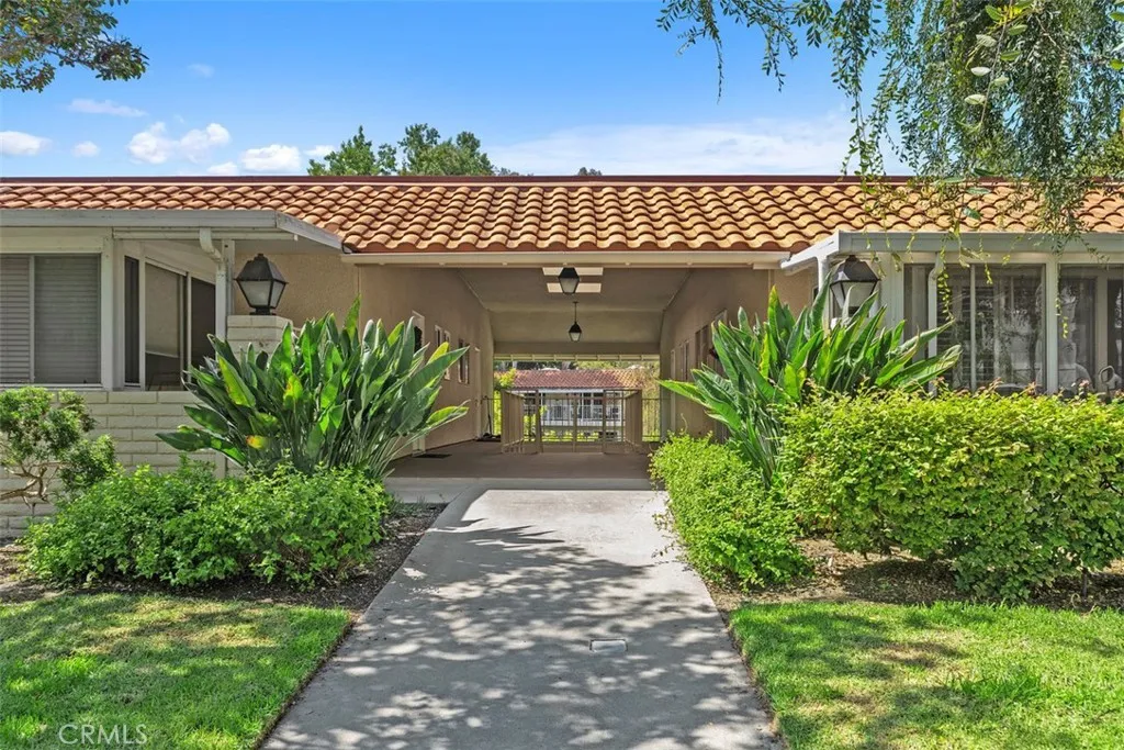 665 Via Los Altos A, Laguna Woods, California 92637 home-pic-1