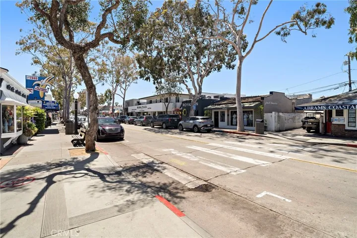 308 Coral Avenue, Newport Beach, California 92662
