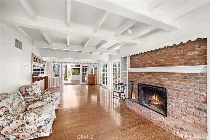 308 Coral Avenue, Newport Beach, California 92662