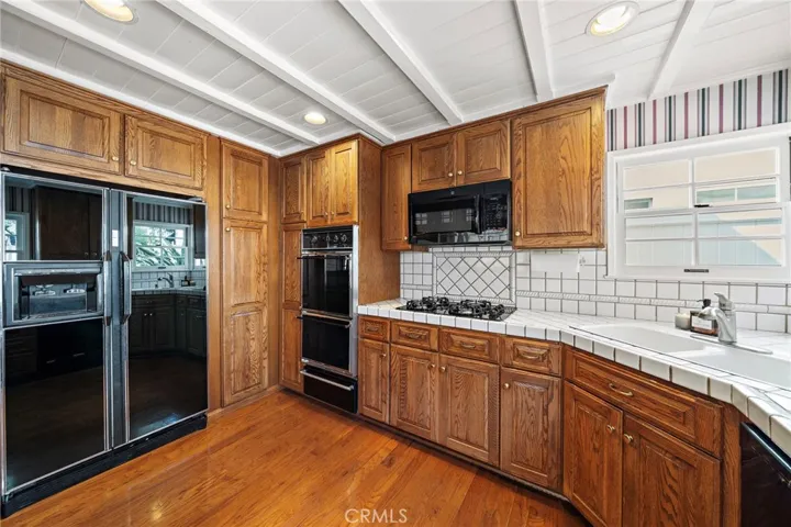 308 Coral Avenue, Newport Beach, California 92662