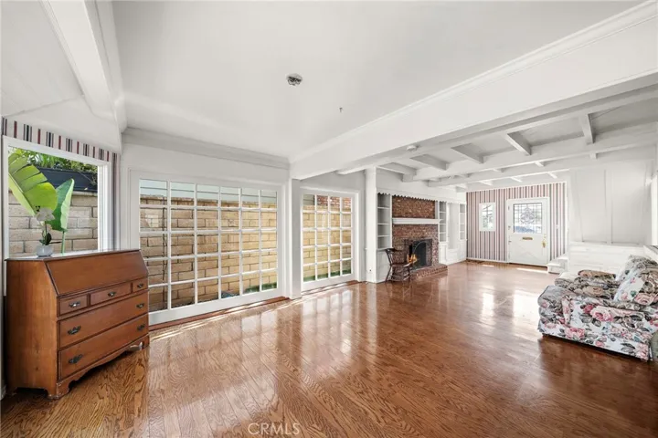 308 Coral Avenue, Newport Beach, California 92662