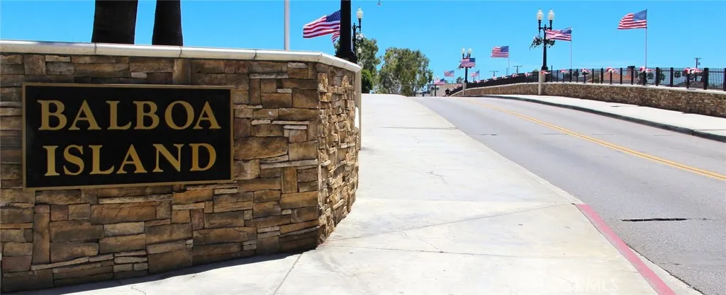 308 Coral Avenue, Newport Beach, California 92662