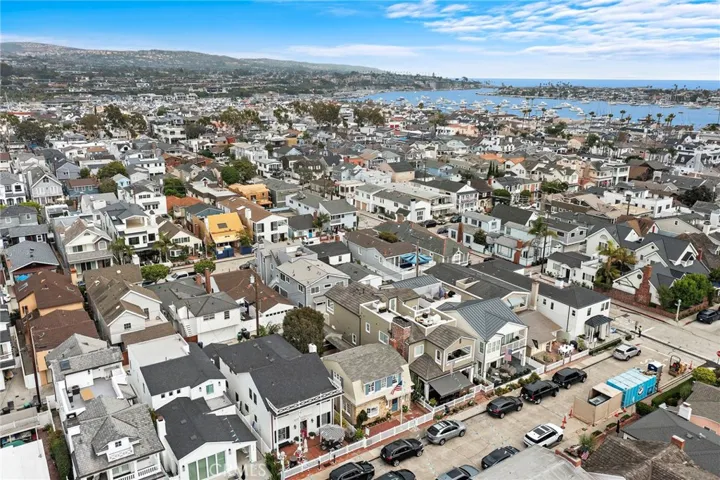 308 Coral Avenue, Newport Beach, California 92662