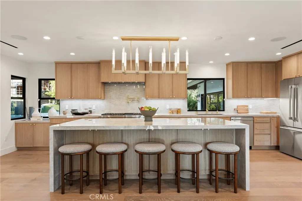 4041 Sapphire Drive, Encino, California 91436 home-pic-8