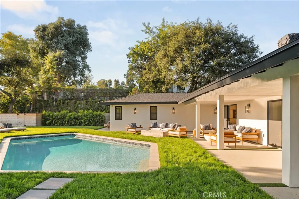 4041 Sapphire Drive, Encino, California 91436 home-pic-39