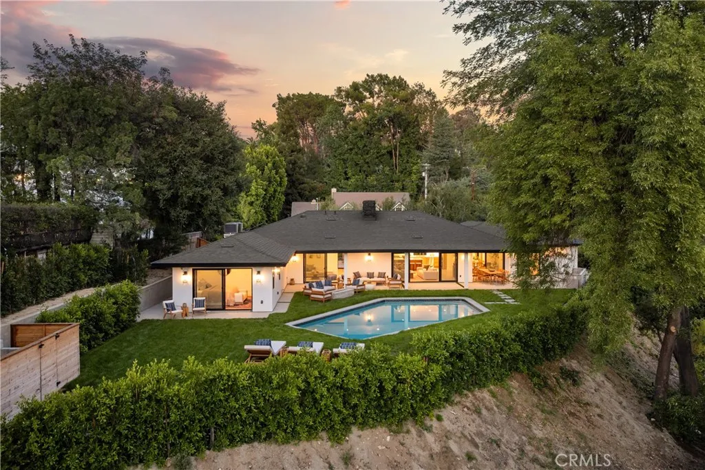 4041 Sapphire Drive, Encino, California 91436 home-pic-12