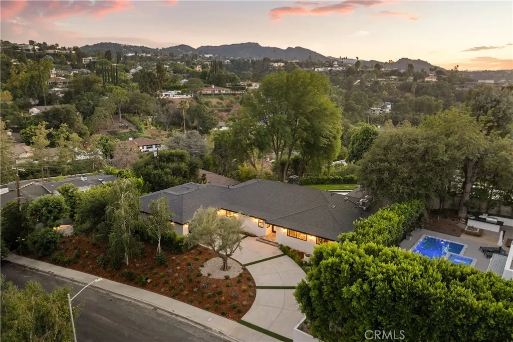 4041 Sapphire Drive, Encino, California 91436 home-pic-41