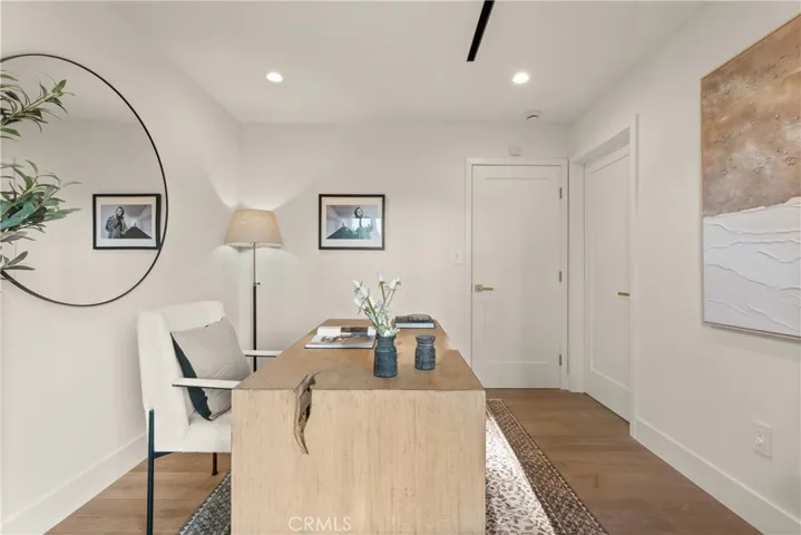 4041 Sapphire Drive, Encino, California 91436