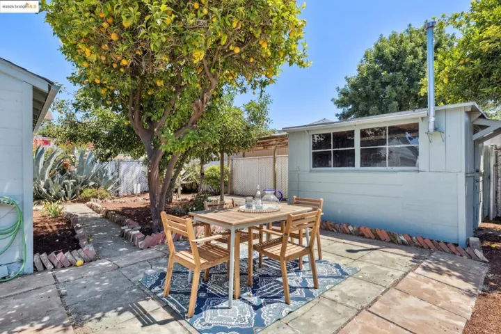 View of patio / terrace with outdoor dining area