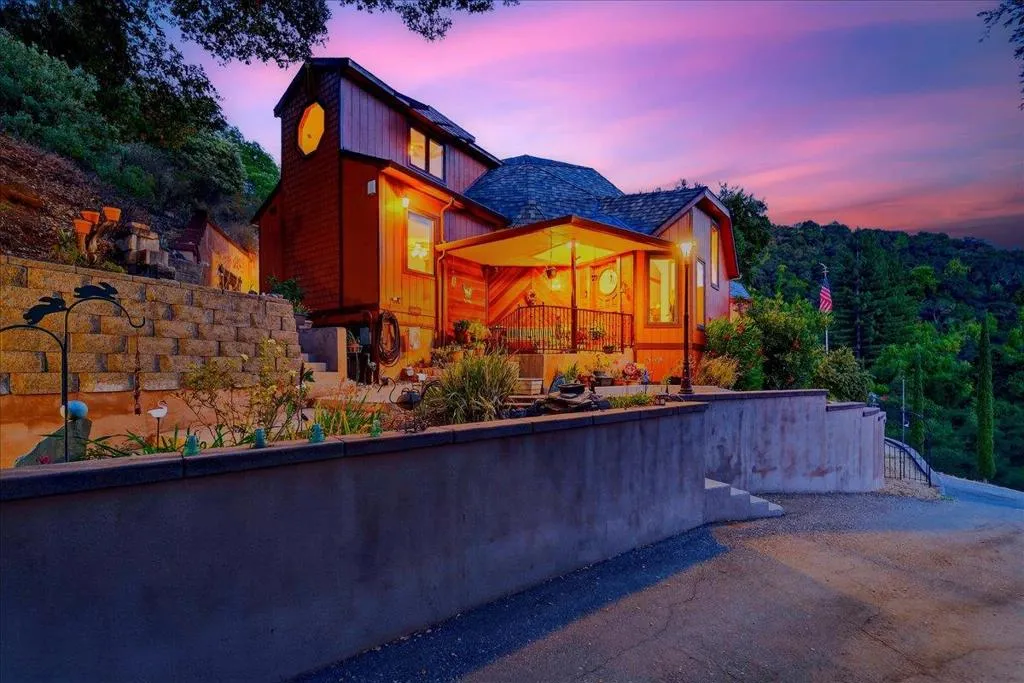 5224 Twin Falls Road, Morgan Hill, California 95037 home-pic-11