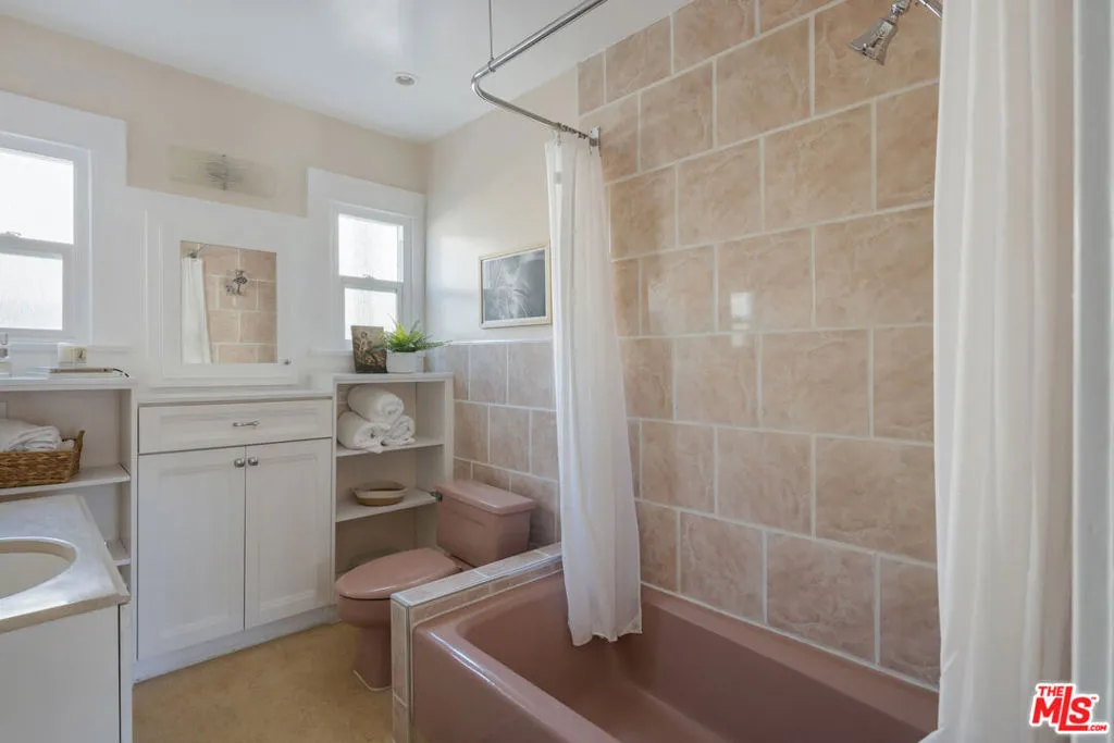 6435 Madden Avenue, Los Angeles, California 90043 home-pic-15