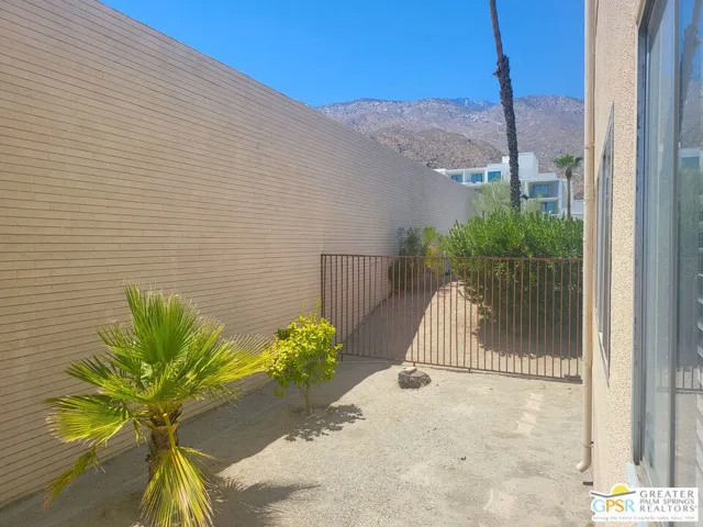 Privacy In Downtown